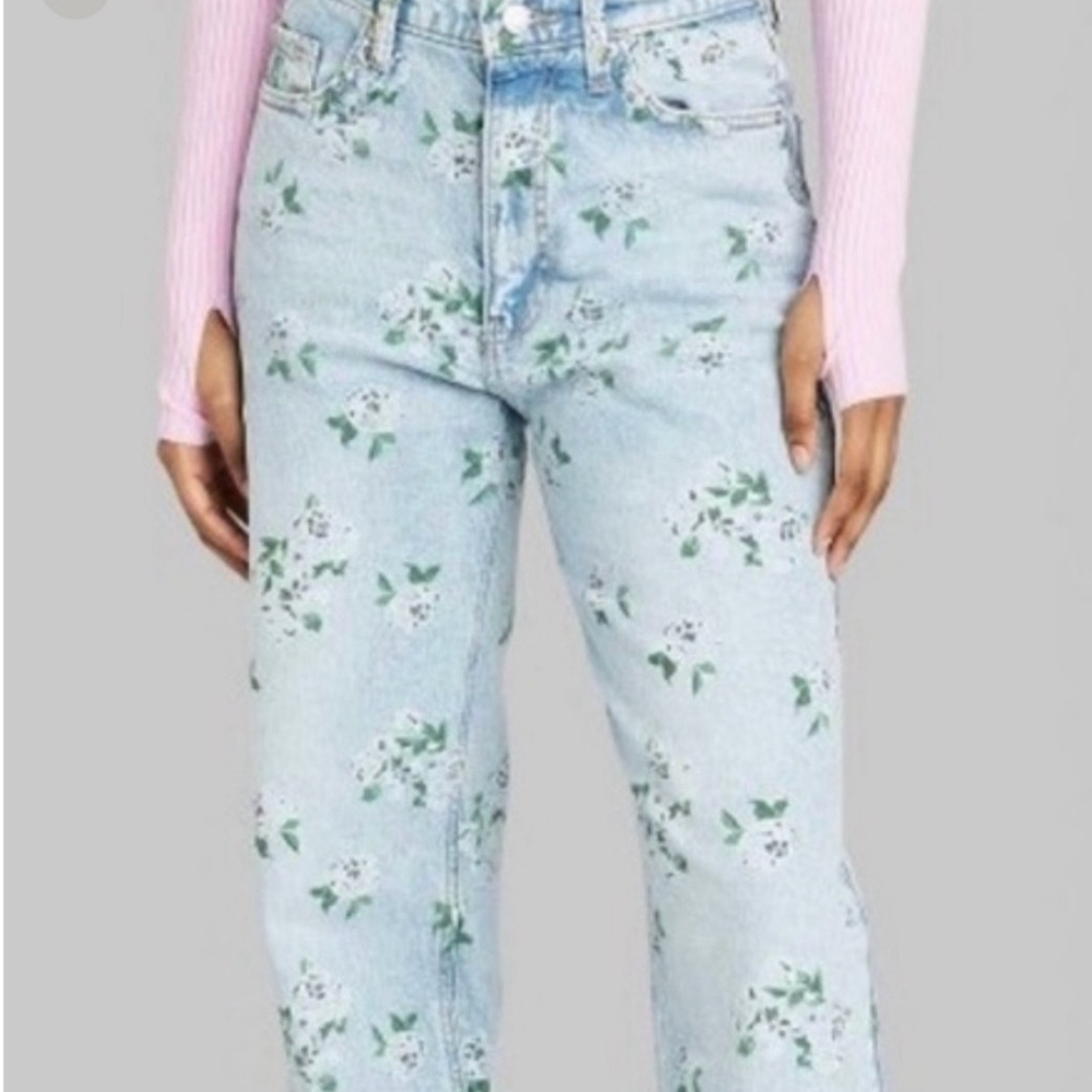 Size 17 NWT Women's 90's Relaxed Straight Jeans - Wild Fable - Light Blue Floral - Picture 3 of 11